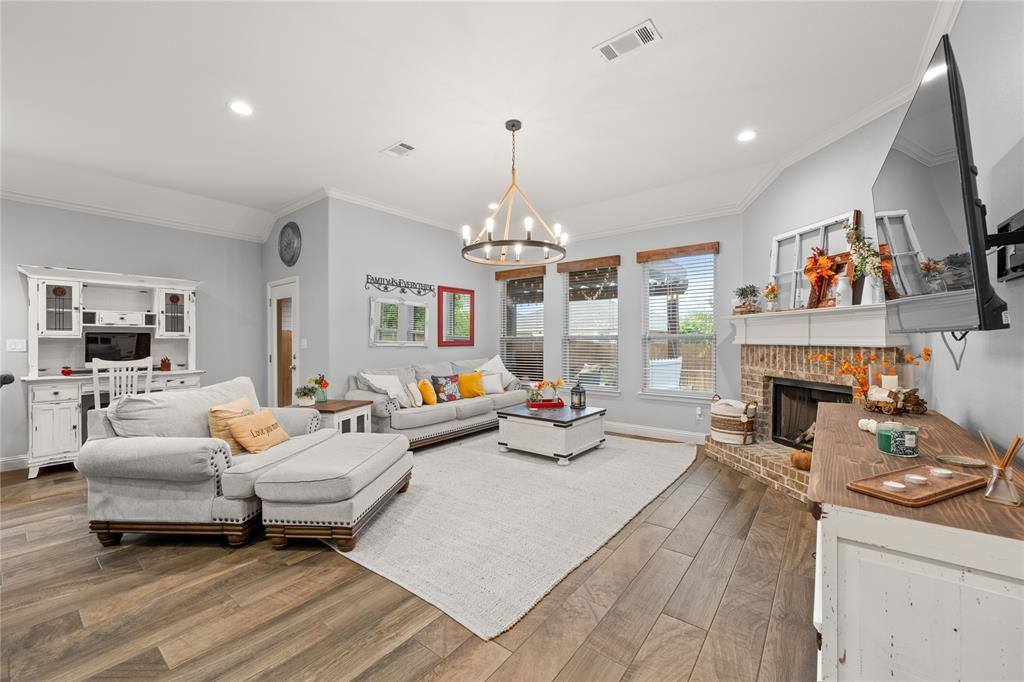 1200 Roping Reins Way, Fort Worth, TX 76052