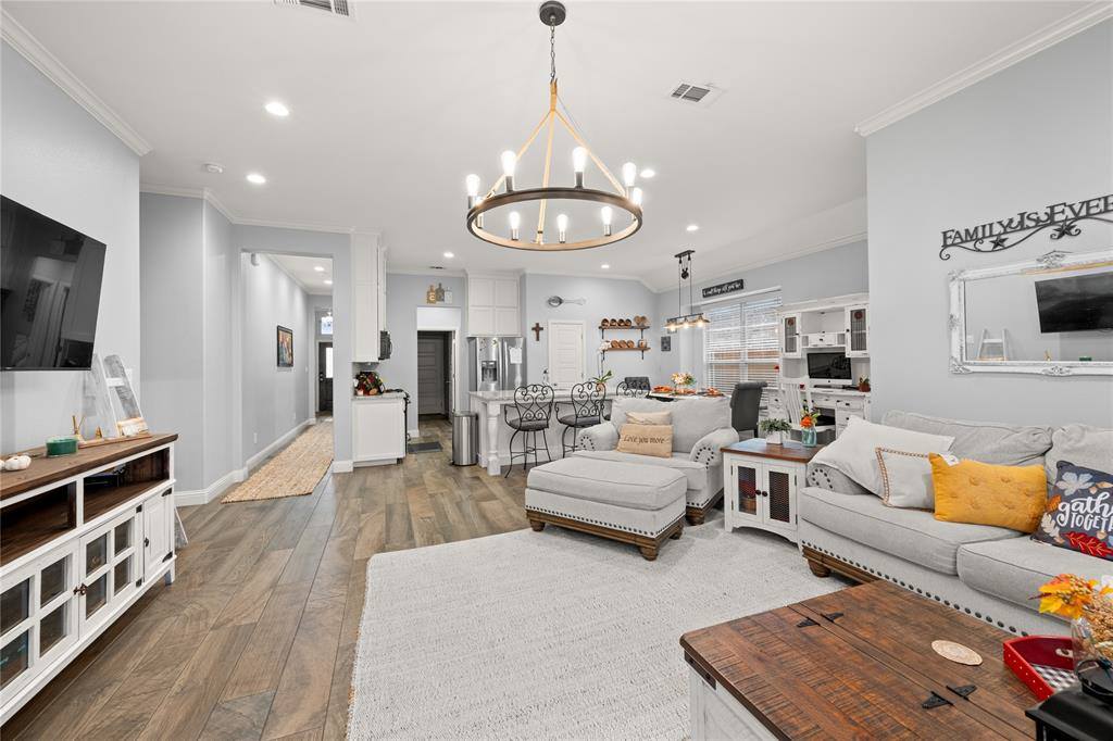 1200 Roping Reins Way, Fort Worth, TX 76052