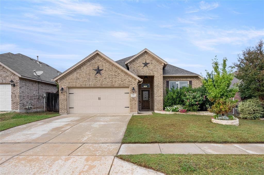 1200 Roping Reins Way, Fort Worth, TX 76052