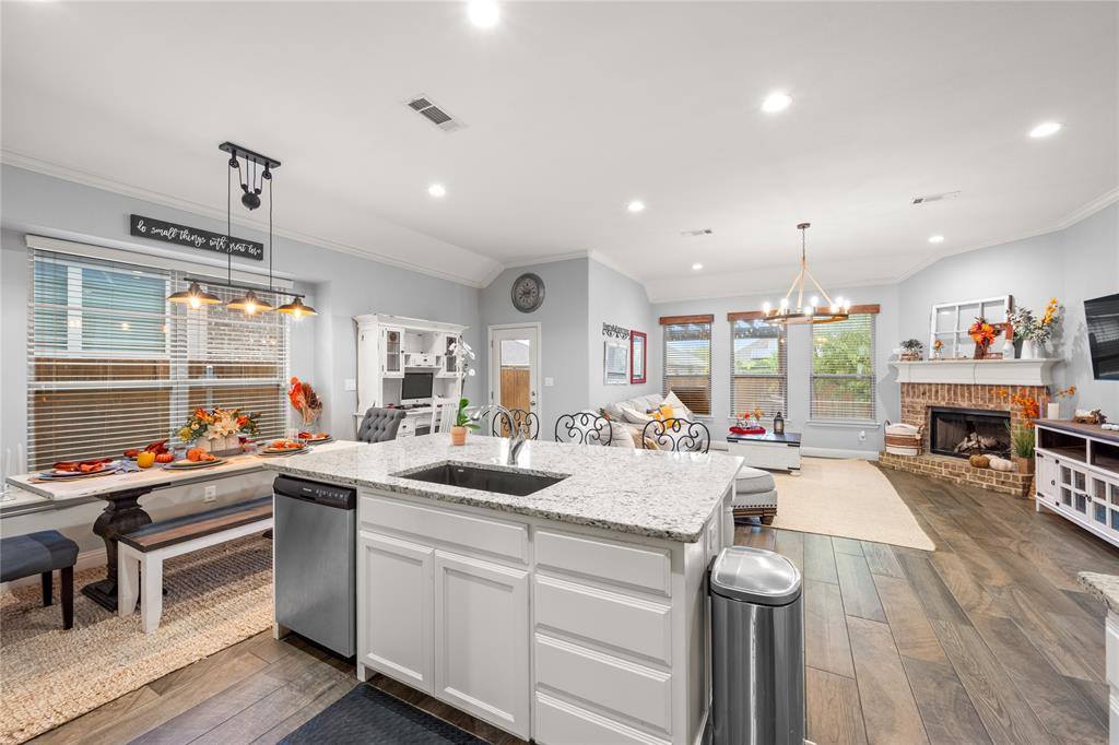 1200 Roping Reins Way, Fort Worth, TX 76052