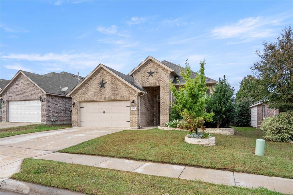 1200 Roping Reins Way, Fort Worth, TX 76052