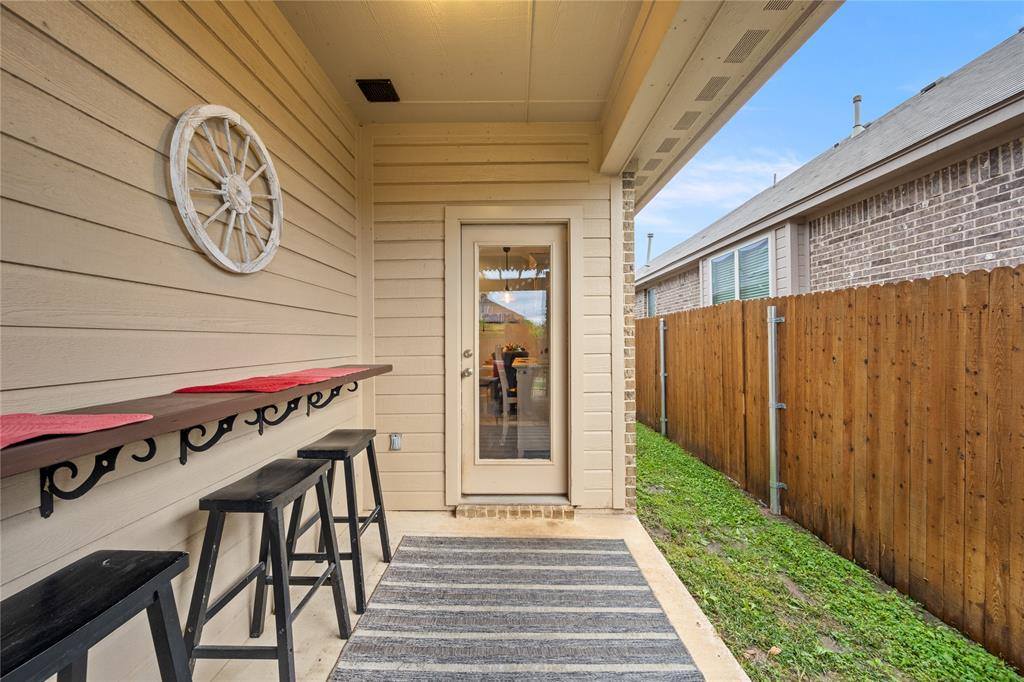 1200 Roping Reins Way, Fort Worth, TX 76052