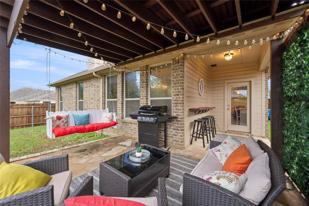 1200 Roping Reins Way, Fort Worth, TX 76052