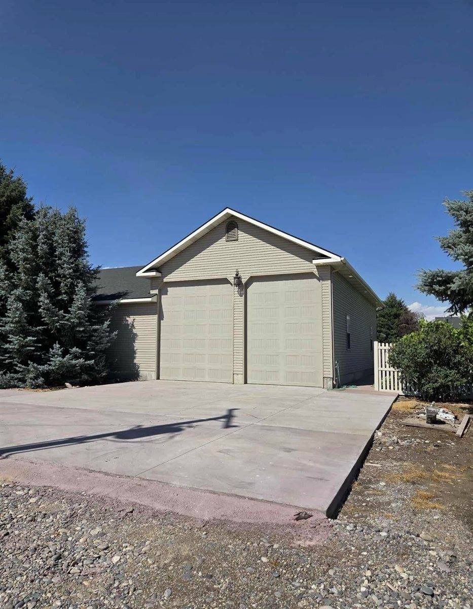 183 W 265 N, Blackfoot, ID 83221