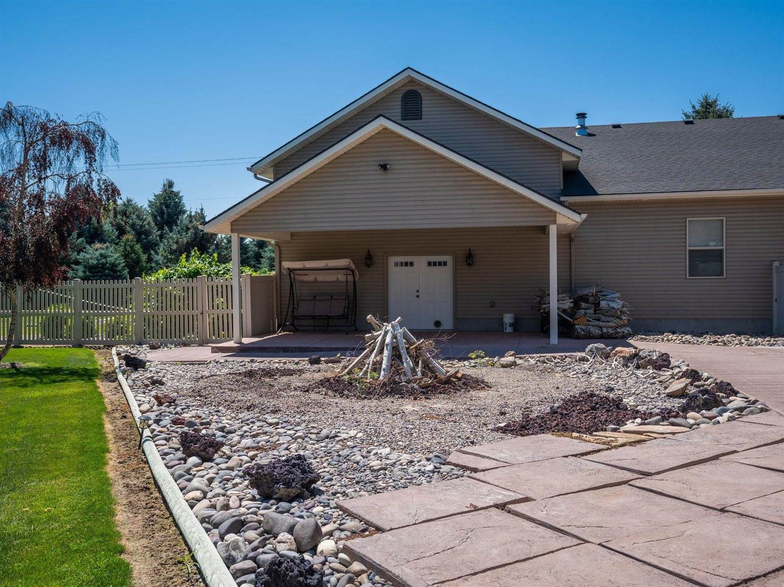 183 W 265 N, Blackfoot, ID 83221