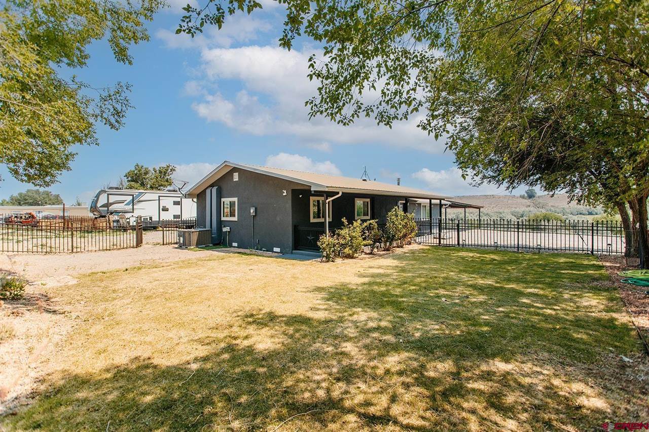 11530 Lakeview Drive, Montrose, CO 81403