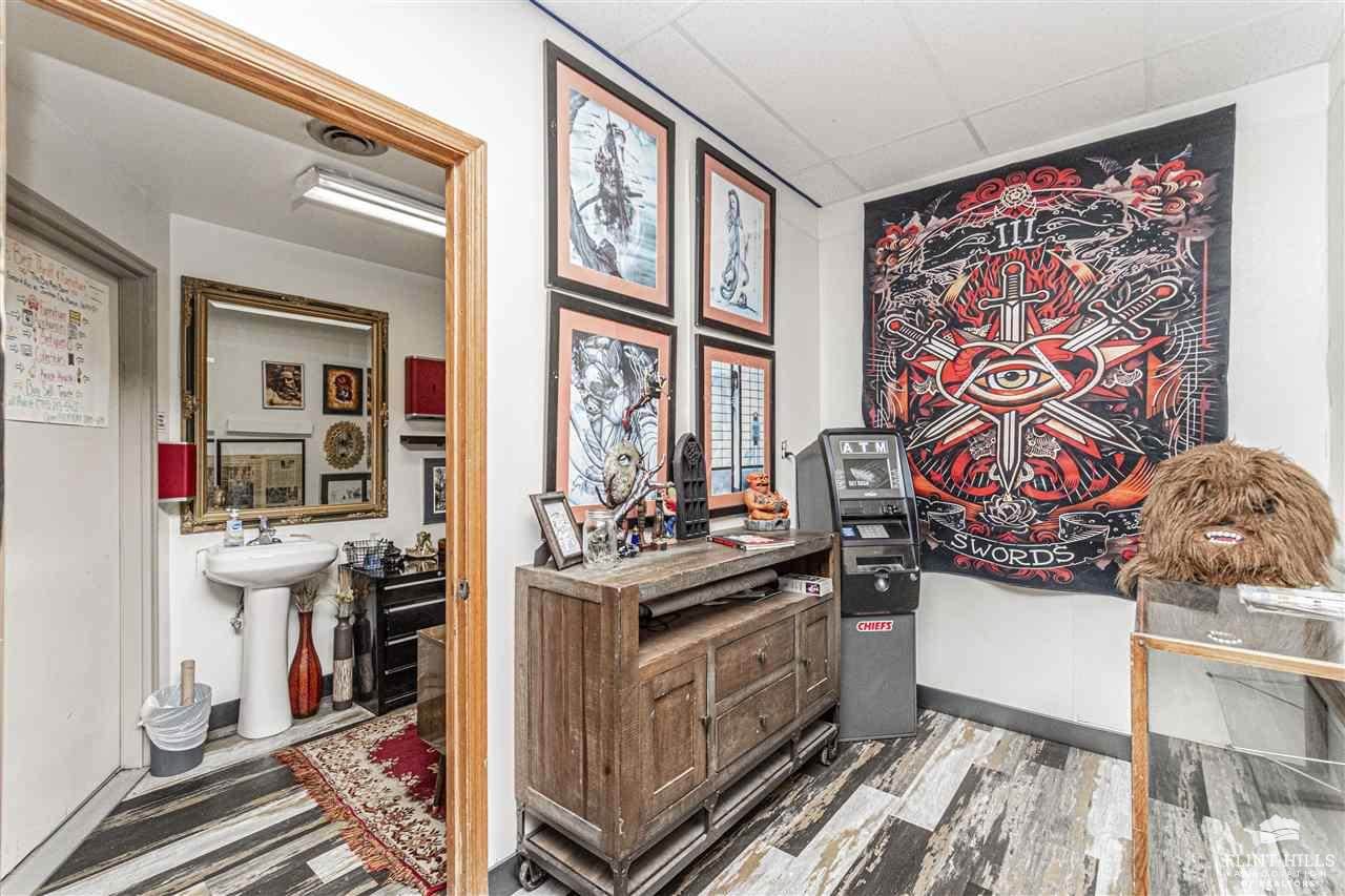 232 West 18th Street, Junction City, KS 66441