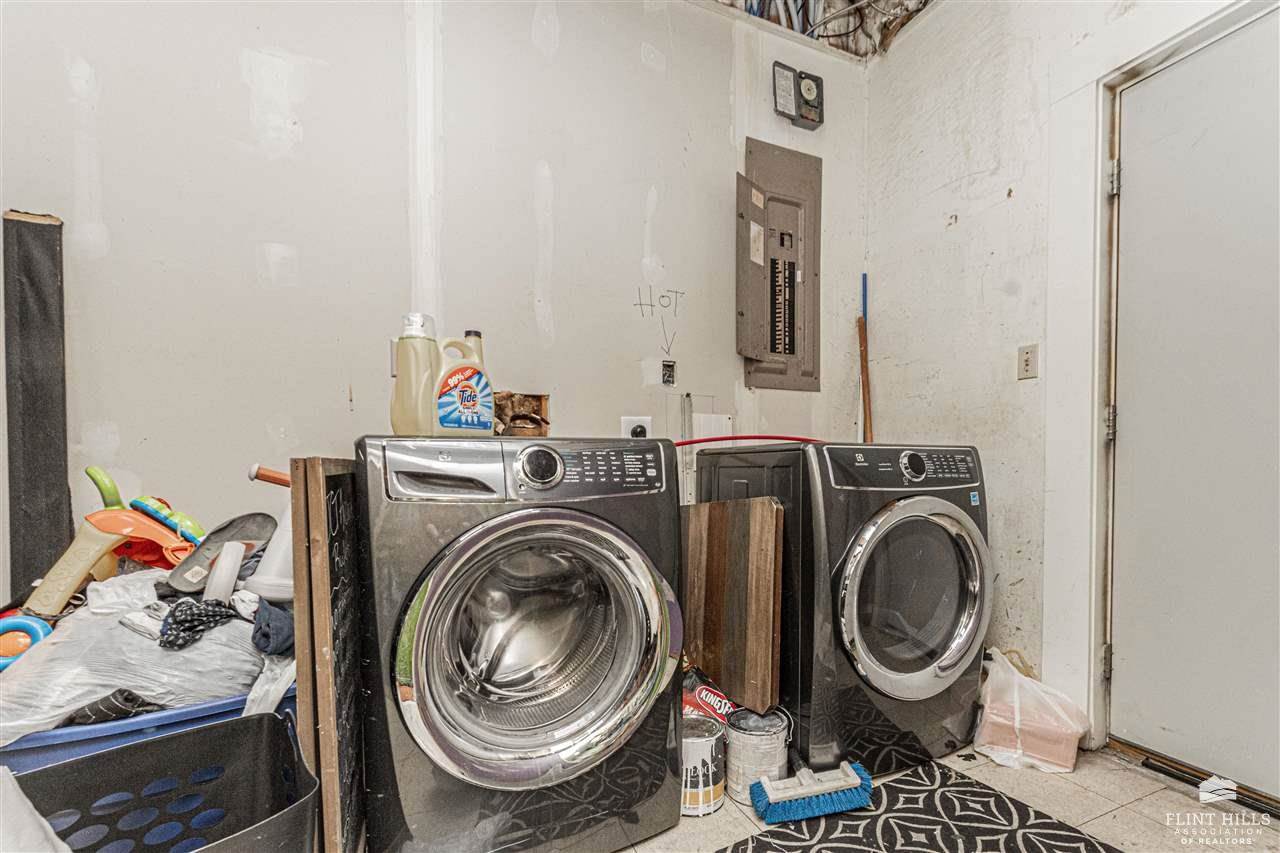 232 West 18th Street, Junction City, KS 66441