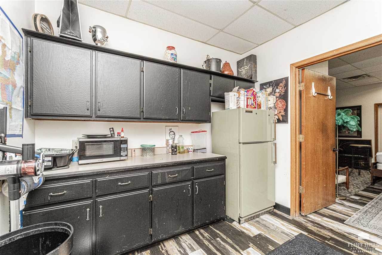 232 West 18th Street, Junction City, KS 66441