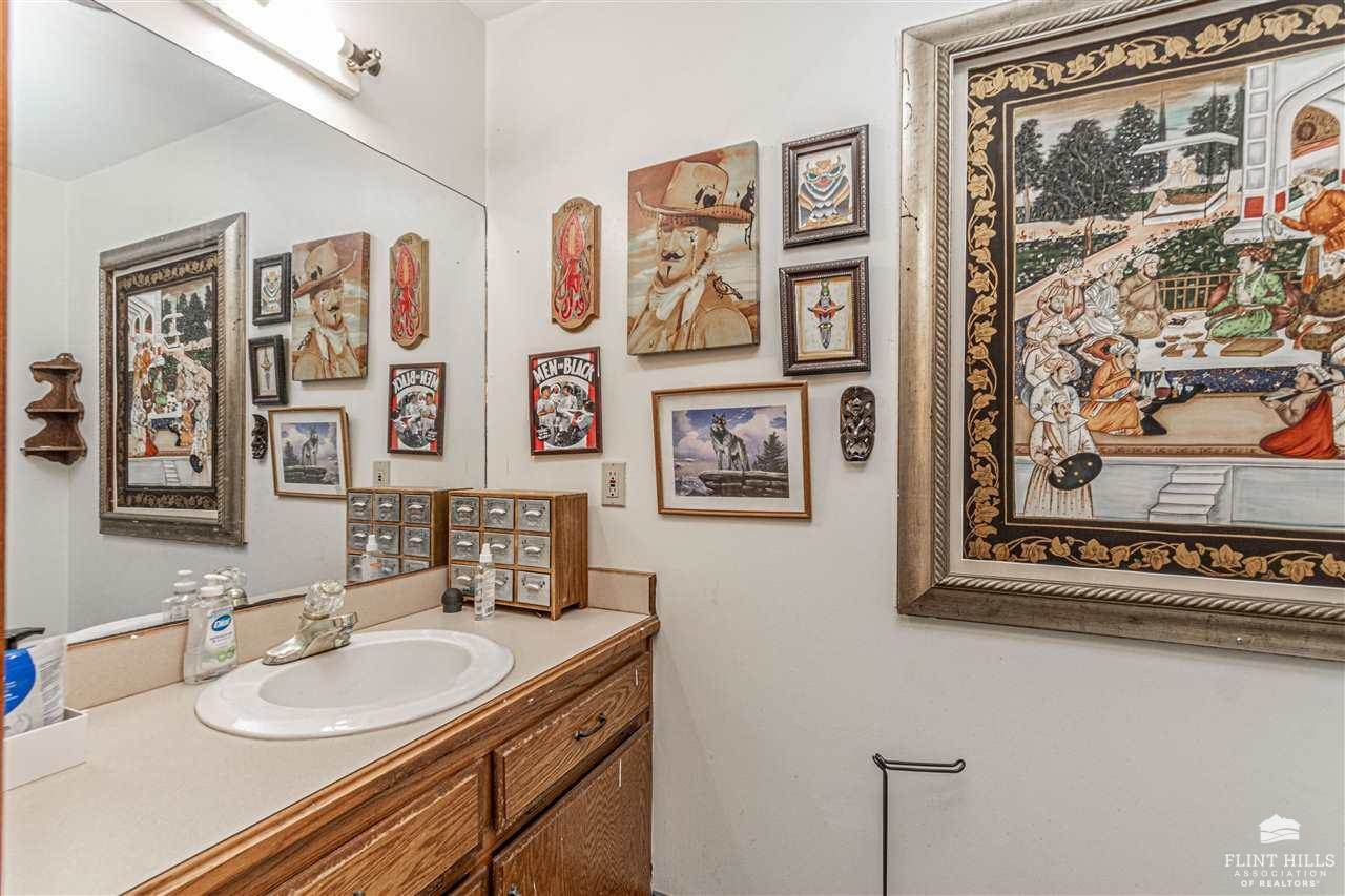 232 West 18th Street, Junction City, KS 66441