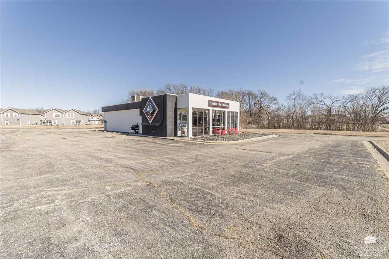 232 West 18th Street, Junction City, KS 66441