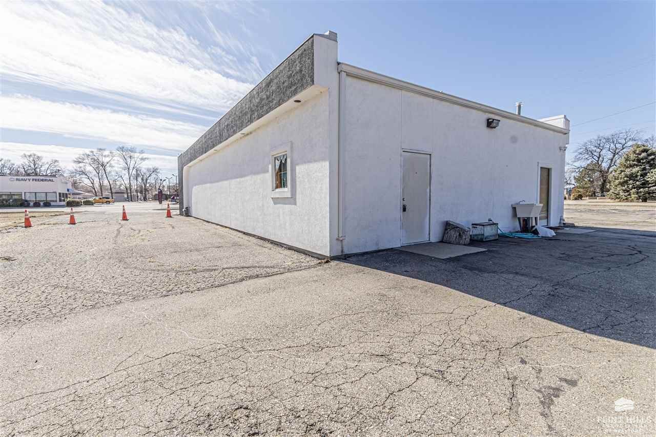232 West 18th Street, Junction City, KS 66441