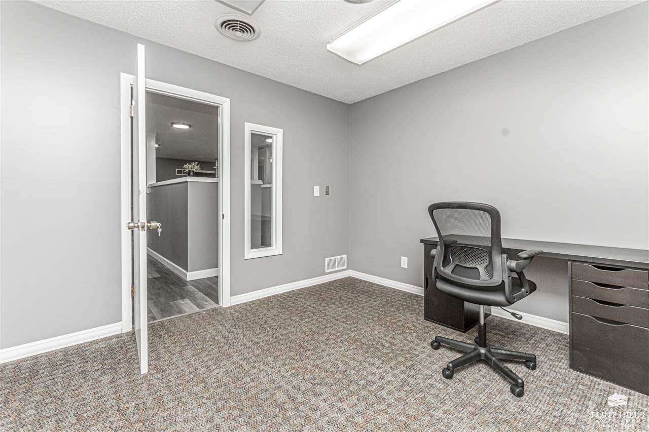 1030 Southwind Drive, Junction City, KS 66441