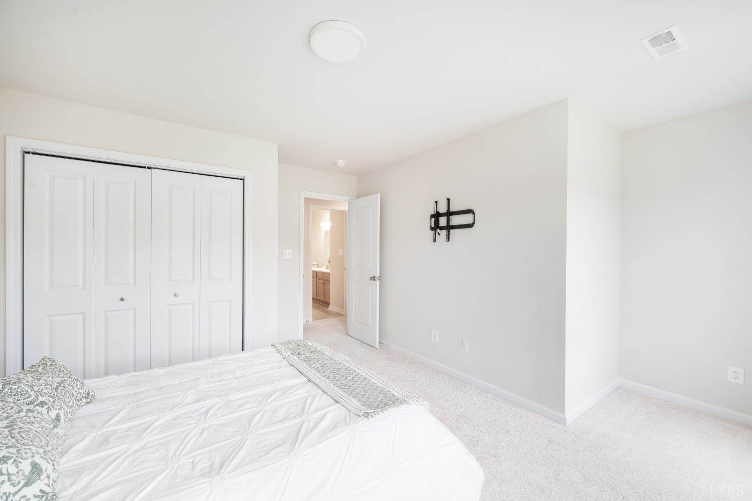 33 Treasure Court, Rustburg, VA 24588