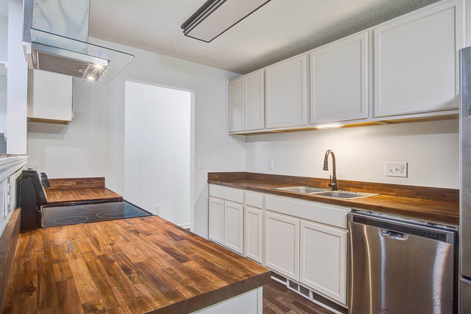 206 Terry Avenue, Summerville, SC 29485