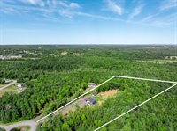 63 Cambridge Drive, Hermon, ME 04401