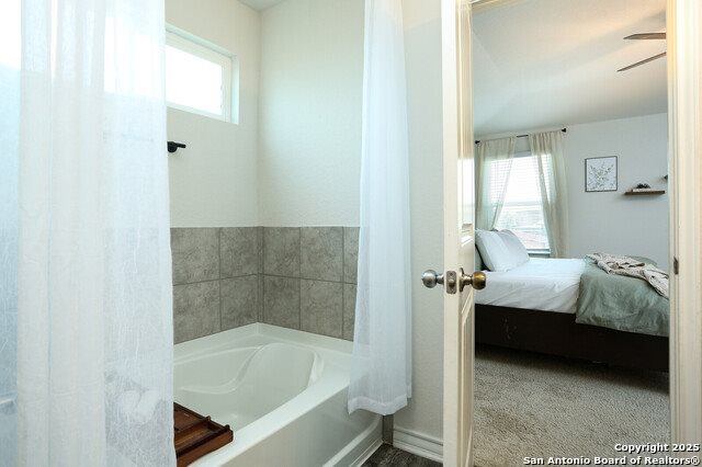 720 Red Crossbill, San Antonio, TX 78253