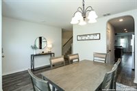 720 Red Crossbill, San Antonio, TX 78253