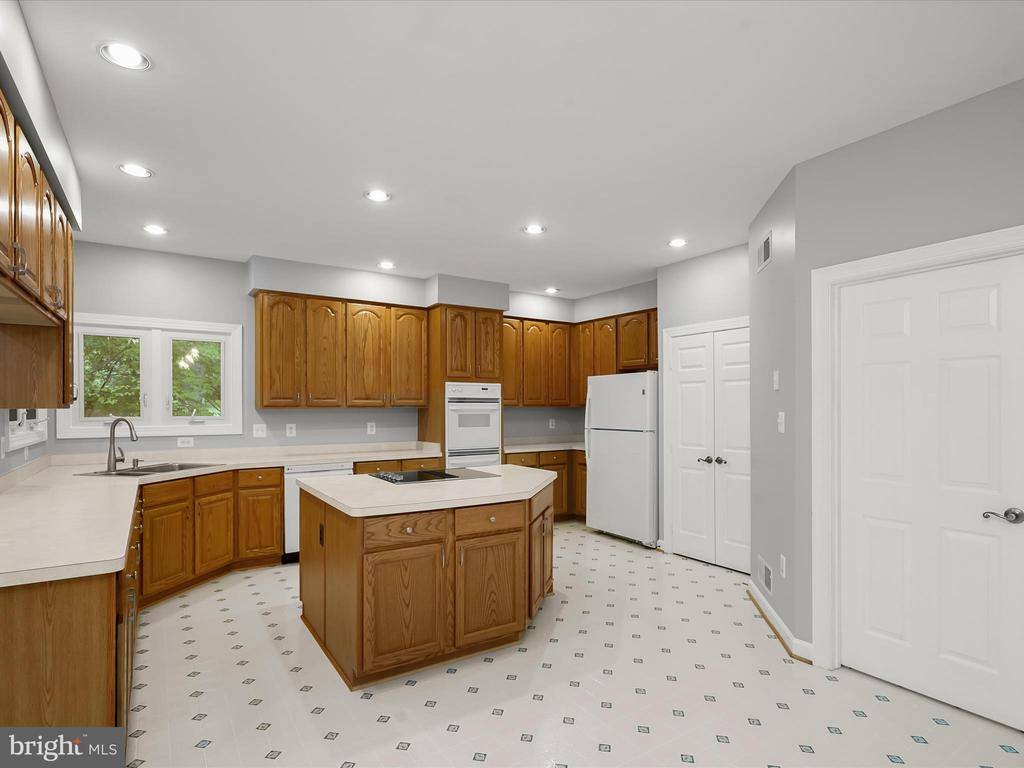 10940 Meanderview Court, Manassas, VA 20111