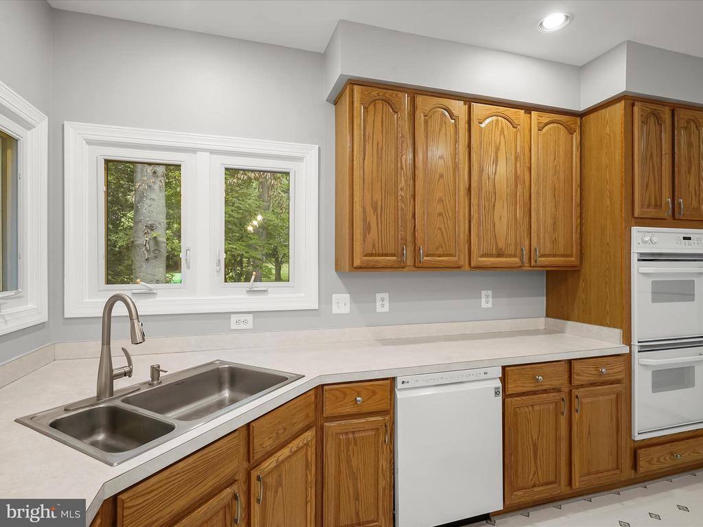 10940 Meanderview Court, Manassas, VA 20111