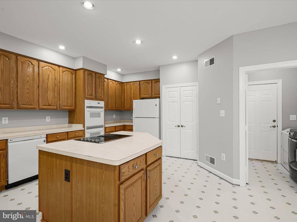 10940 Meanderview Court, Manassas, VA 20111