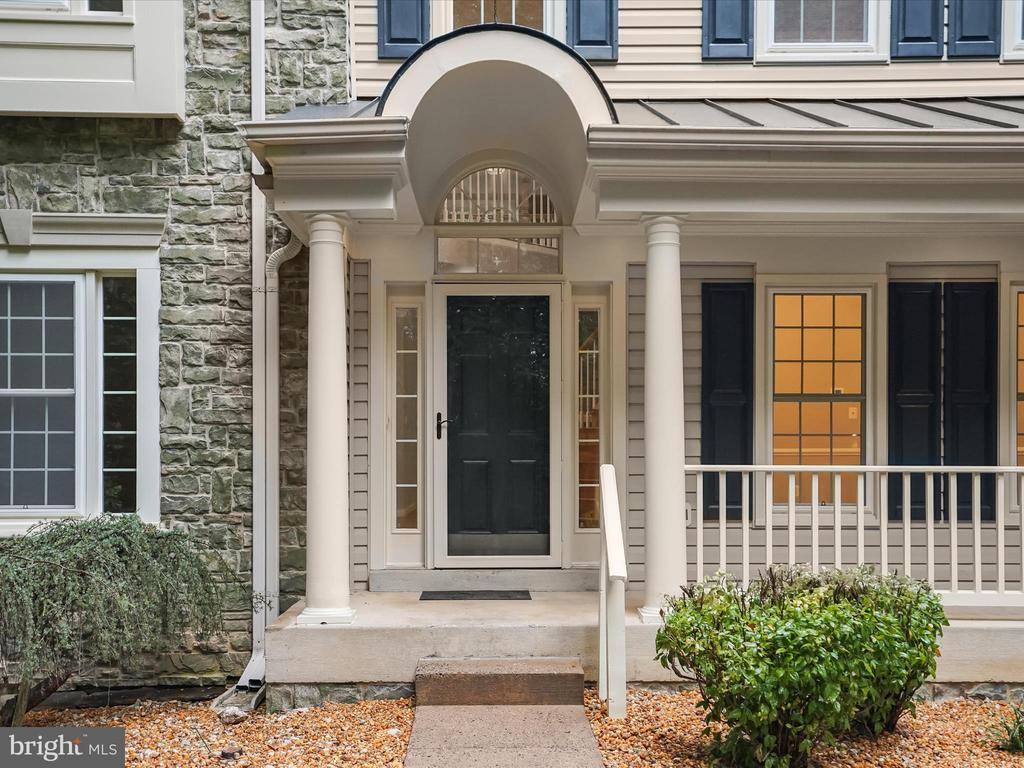 10940 Meanderview Court, Manassas, VA 20111