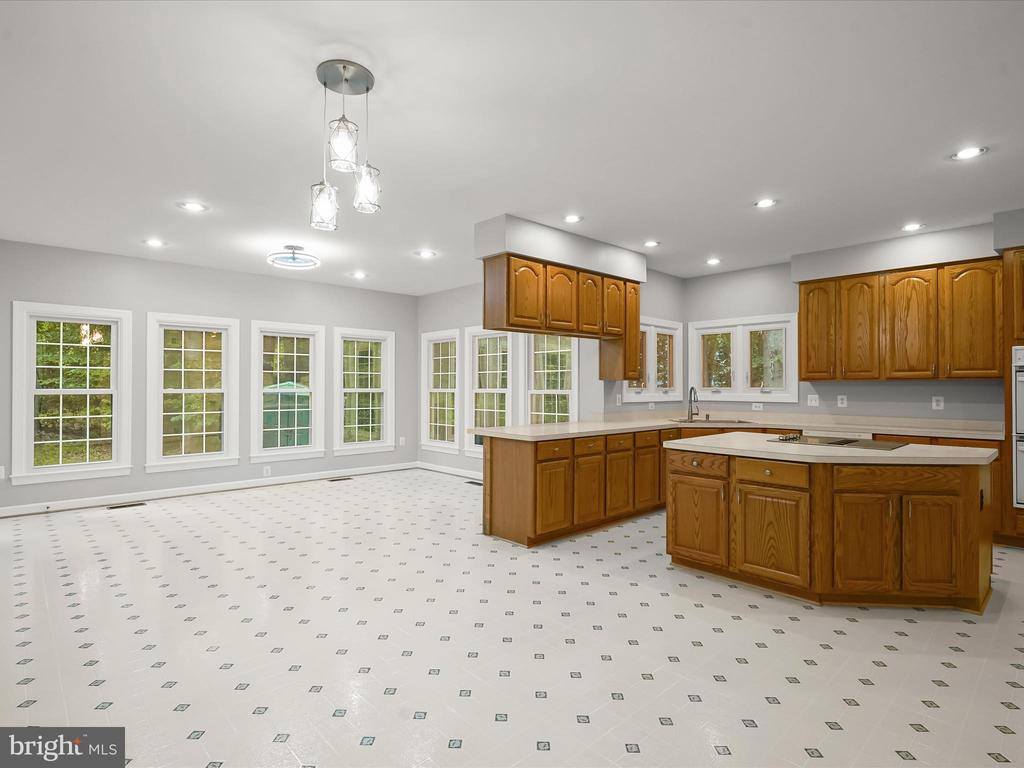 10940 Meanderview Court, Manassas, VA 20111