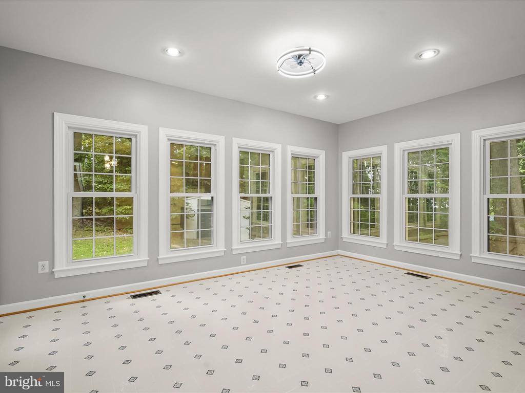 10940 Meanderview Court, Manassas, VA 20111