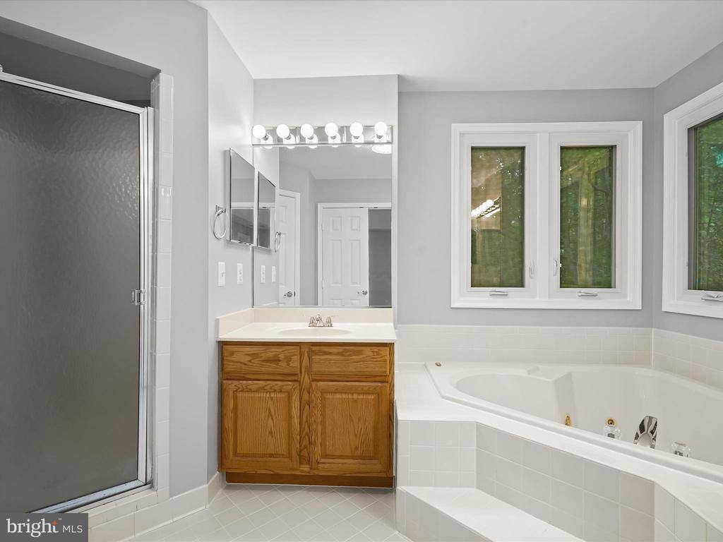 10940 Meanderview Court, Manassas, VA 20111