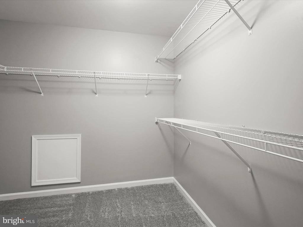 10940 Meanderview Court, Manassas, VA 20111