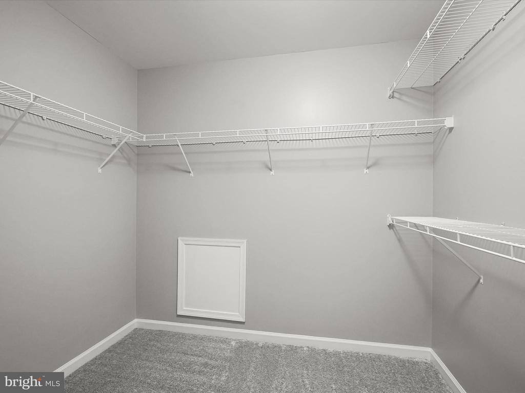 10940 Meanderview Court, Manassas, VA 20111