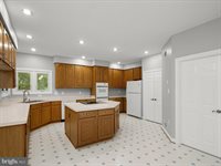 10940 Meanderview Court, Manassas, VA 20111