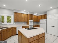 10940 Meanderview Court, Manassas, VA 20111