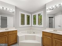 10940 Meanderview Court, Manassas, VA 20111