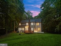 10940 Meanderview Court, Manassas, VA 20111