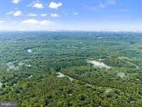 10940 Meanderview Court, Manassas, VA 20111