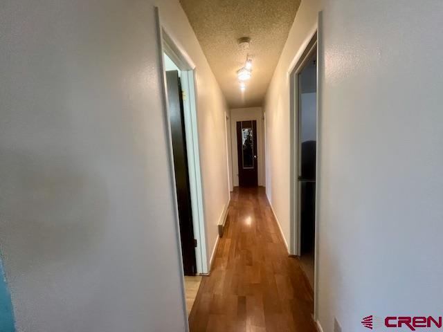 990 Mountain View Court, Montrose, CO 81403