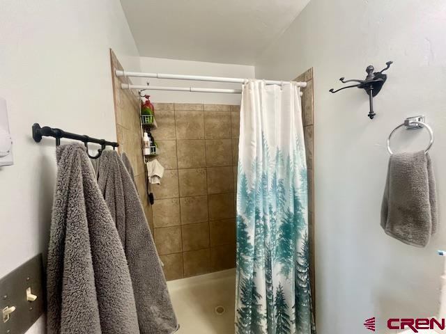 990 Mountain View Court, Montrose, CO 81403