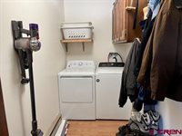 990 Mountain View Court, Montrose, CO 81403