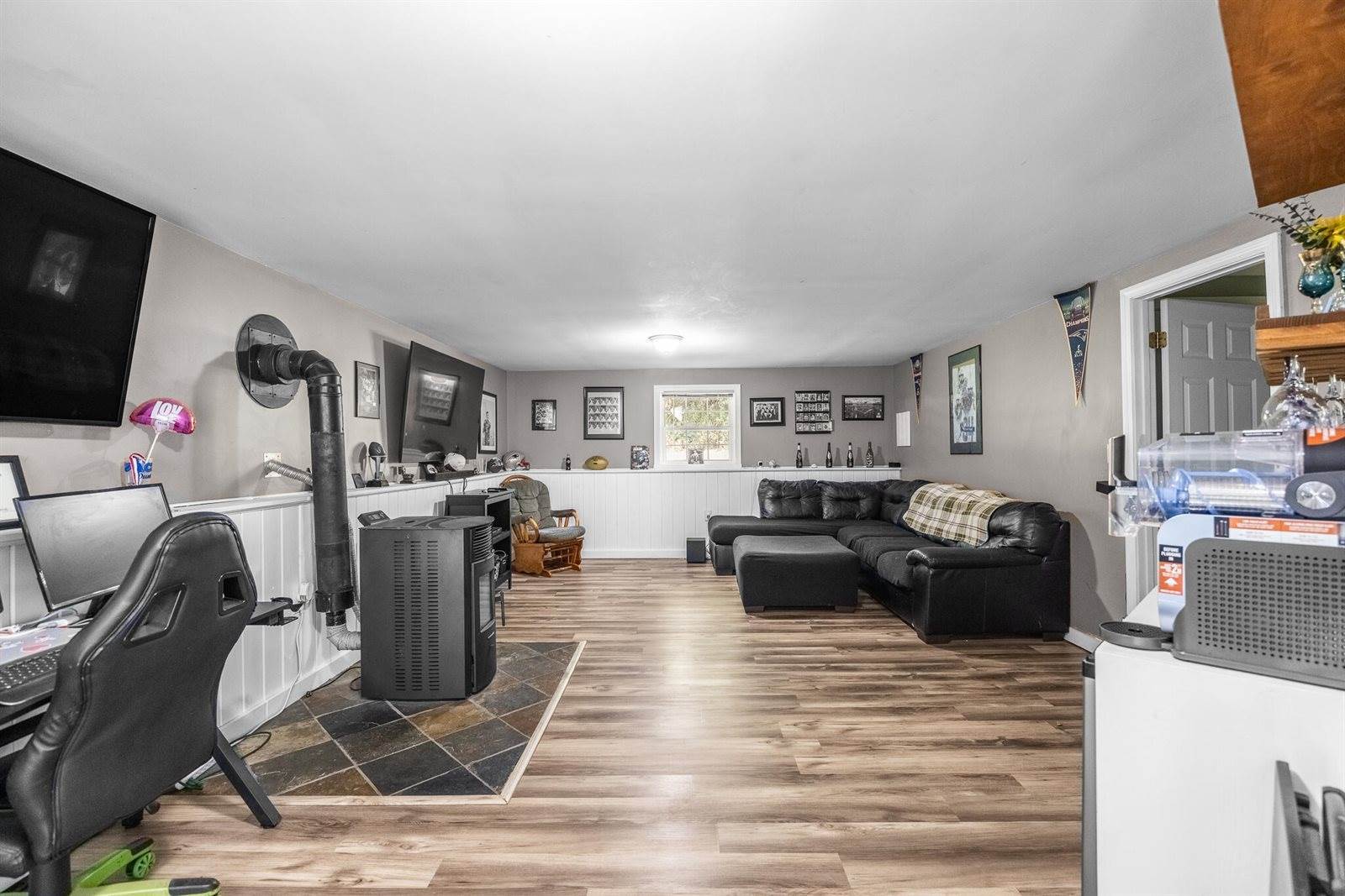 1345 Pushaw Road, Glenburn, ME 04401