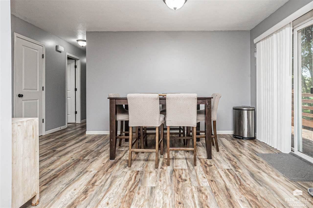 2448 Fox Sparrow Court, Junction City, KS 66441