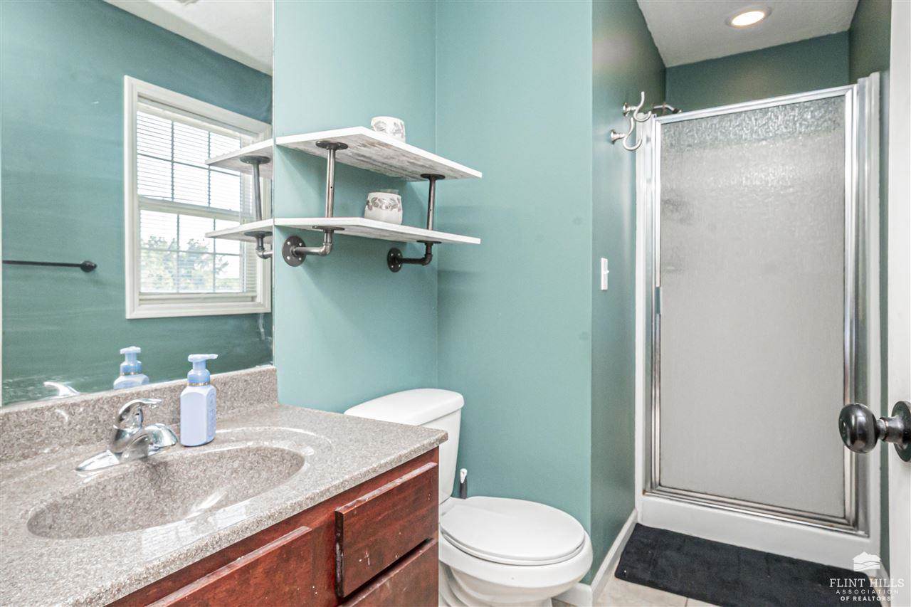 2448 Fox Sparrow Court, Junction City, KS 66441