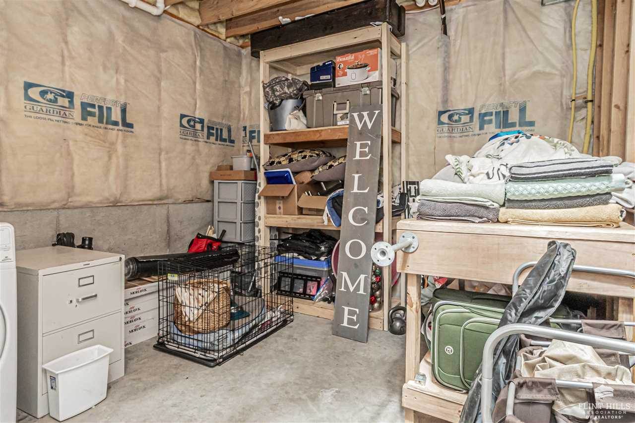 2448 Fox Sparrow Court, Junction City, KS 66441