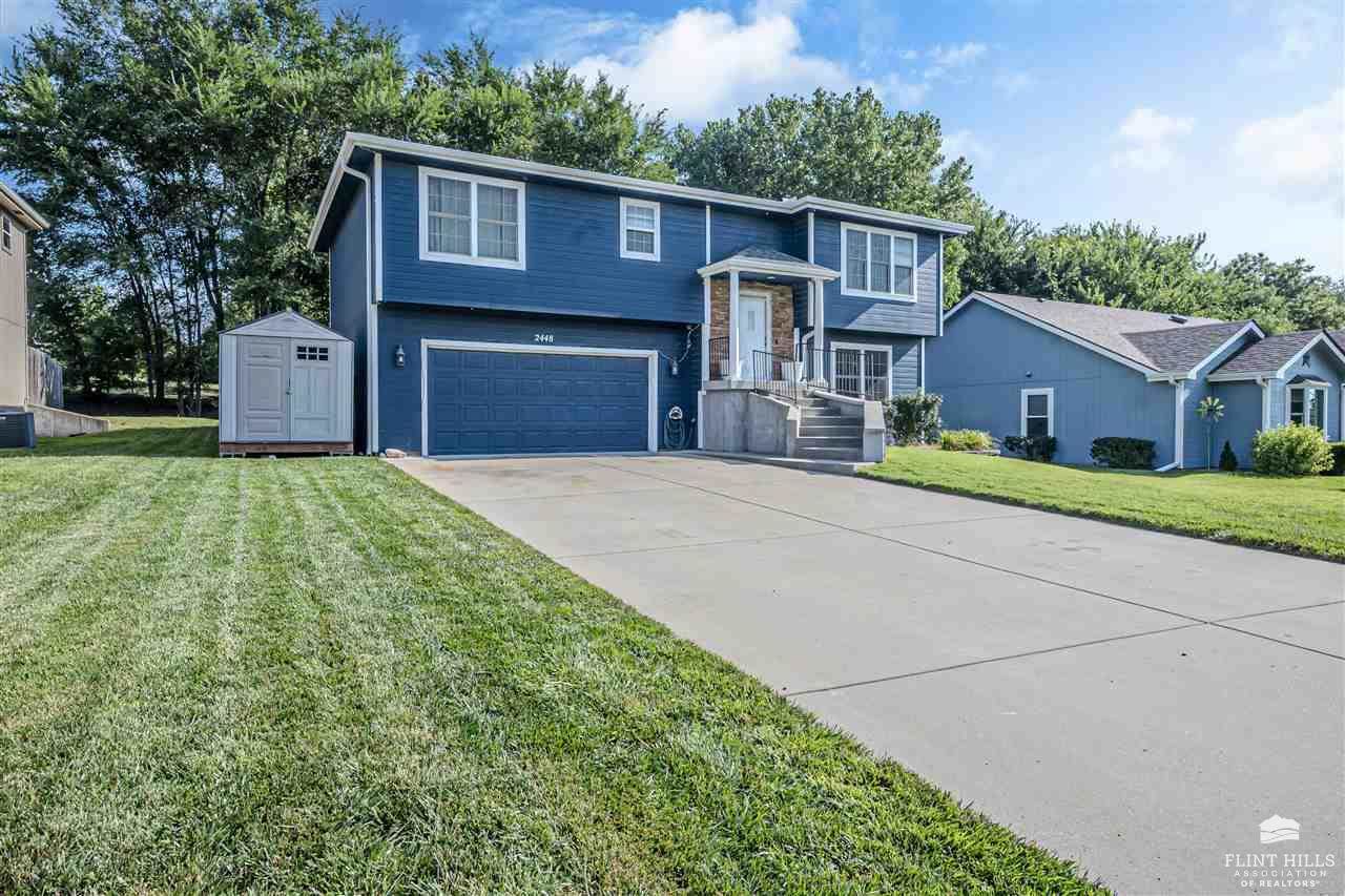 2448 Fox Sparrow Court, Junction City, KS 66441