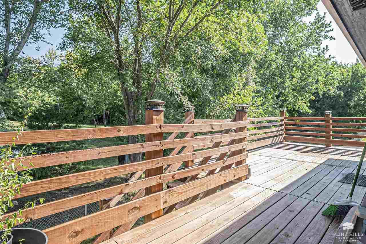 2448 Fox Sparrow Court, Junction City, KS 66441