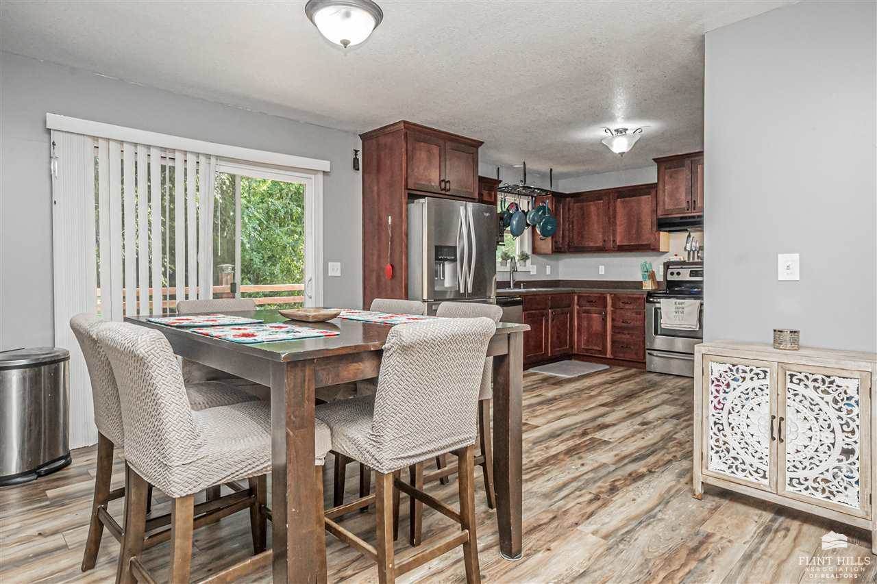 2448 Fox Sparrow Court, Junction City, KS 66441