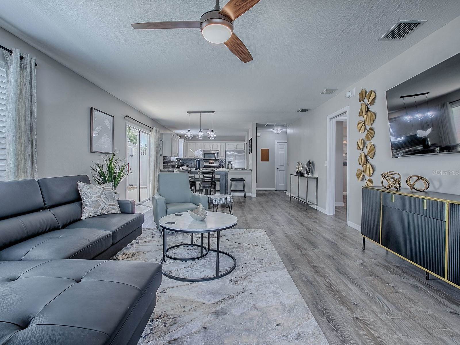 869 Drakeswood Avenue, The Villages, FL 32162