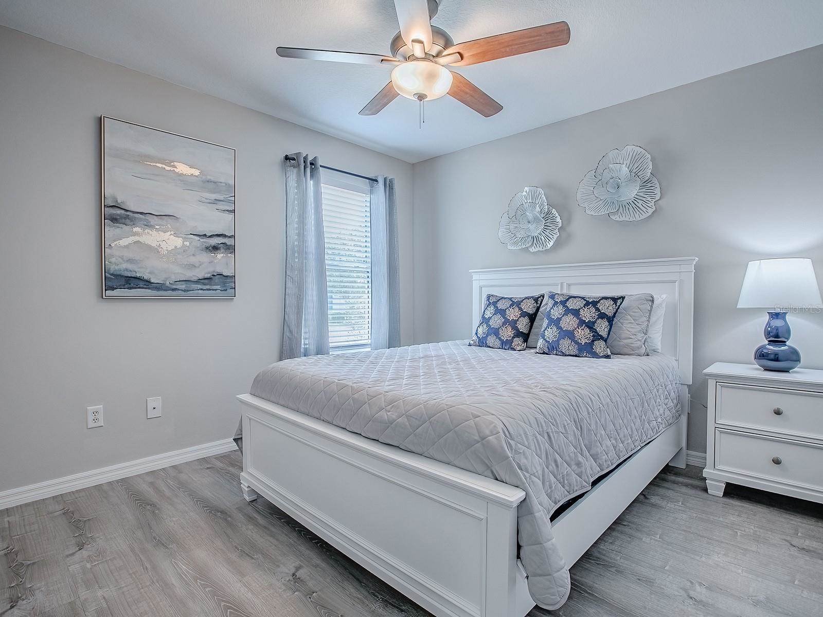 869 Drakeswood Avenue, The Villages, FL 32162