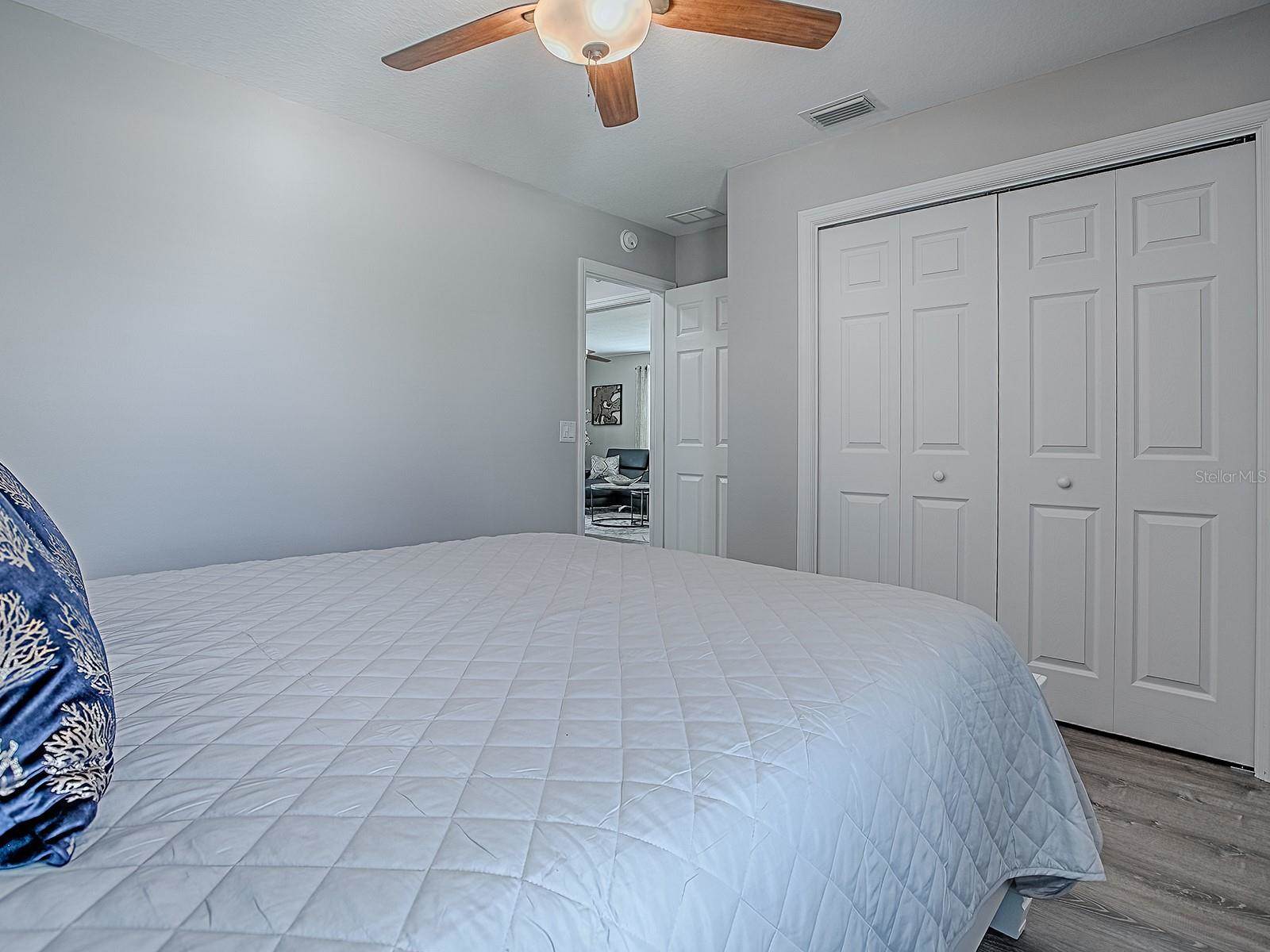 869 Drakeswood Avenue, The Villages, FL 32162