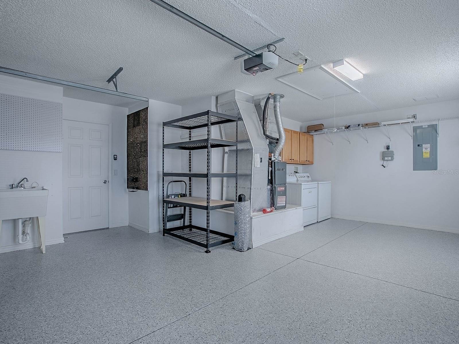 869 Drakeswood Avenue, The Villages, FL 32162